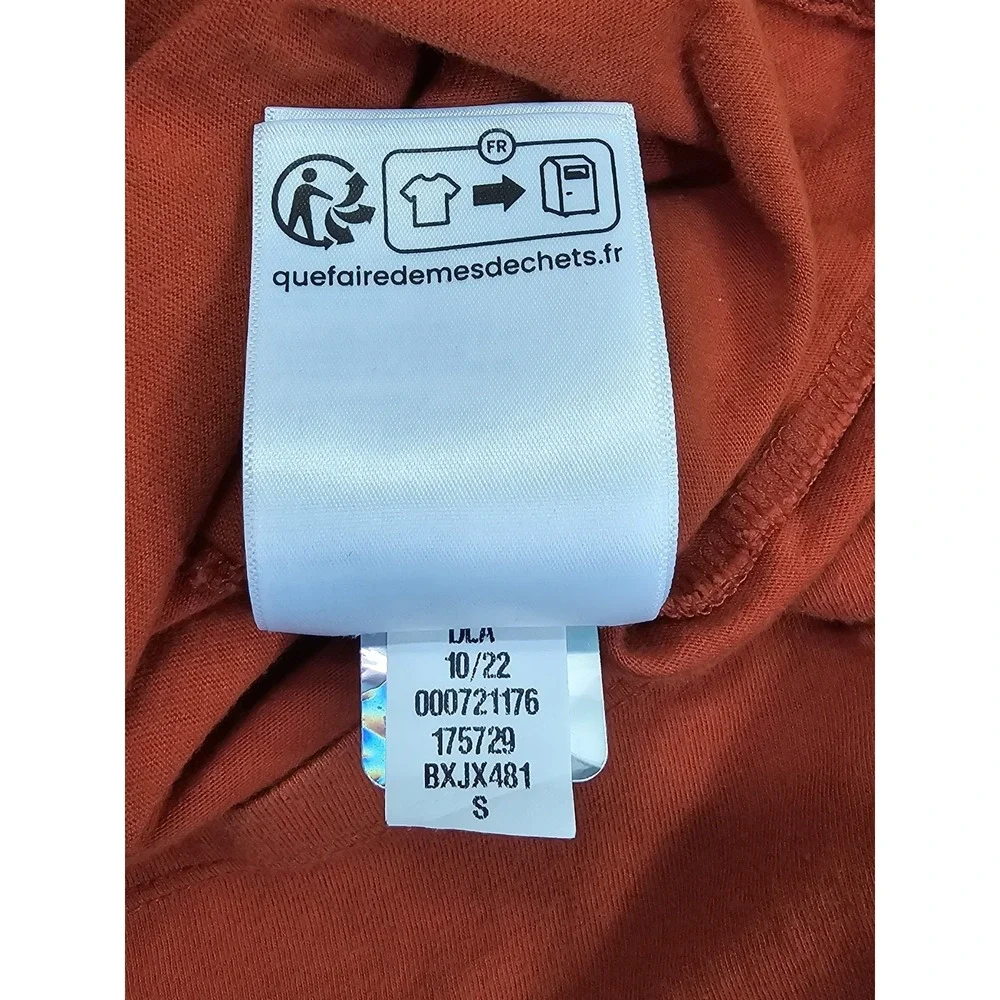 THE NORTH FACE Spell Out Sleeve Mens S Orange Long Sleeve T-Shirt Graphic Tee